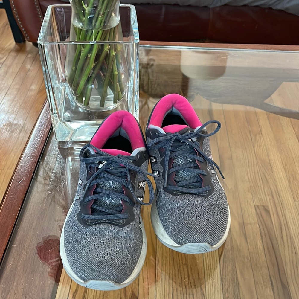 ASICS Size 7.5 GEL-Pulse 13 Gray / Pink / White Running Shoes